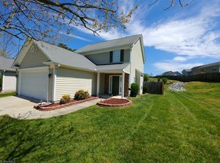 2916 Mossy Meadow Dr, High Point, NC 27265