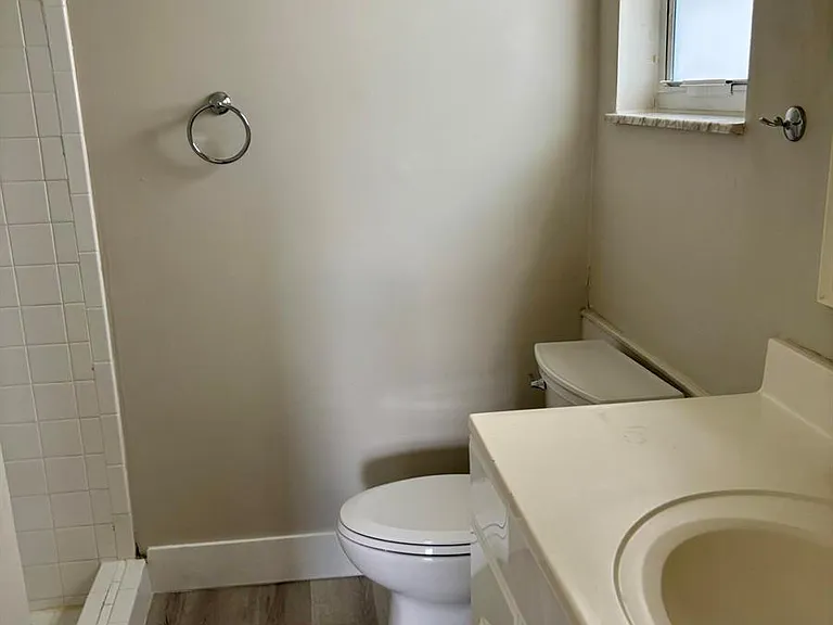 8536 NW 12th Ct — Photo 5