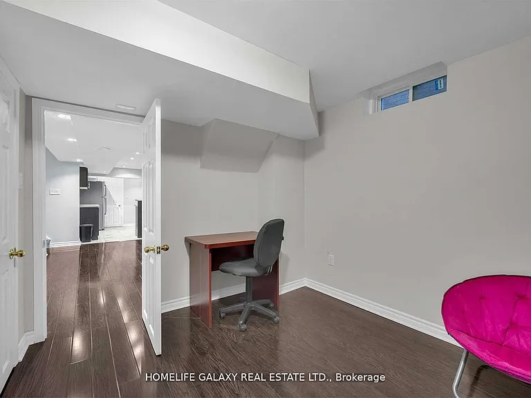 19 Warburton Dr #BSMNT — Photo 13