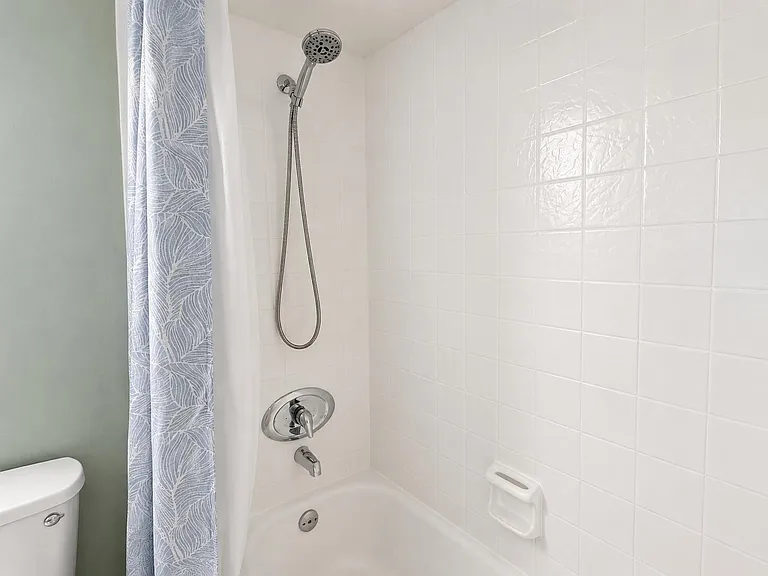 400 N Riverside Dr #505 — Photo 26
