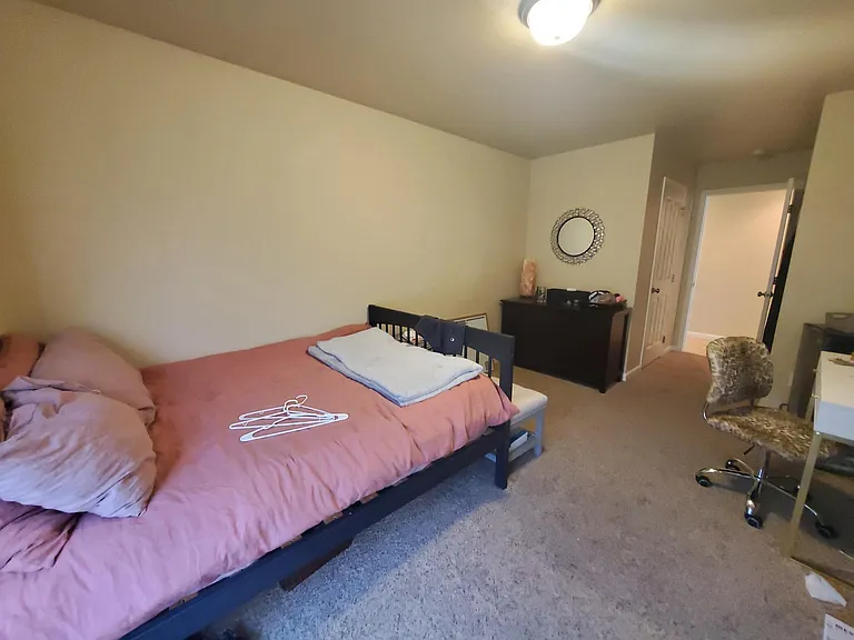 2309 N Water St — Photo 16