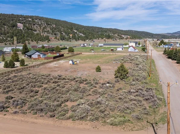 591 Lakewood Dr, Big Bear City, CA 92314
