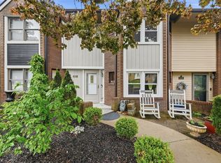 606 Canterbury Dr, Coraopolis, PA 15108
