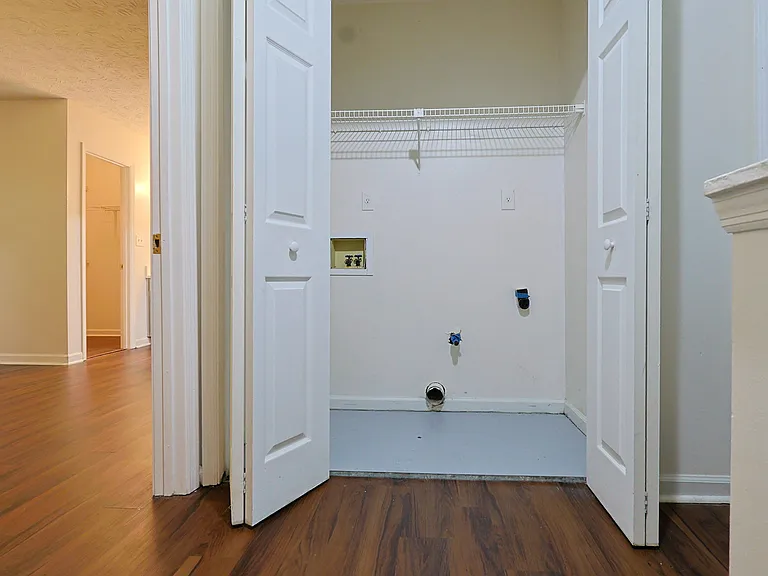 2nd Floor washer/ Dryer Hookup