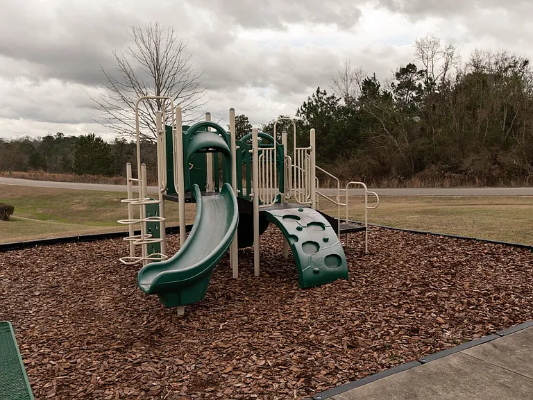 Sizemore Creek Apartments — Photo 22