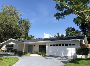 1201 Seville Ln NE, Saint Petersburg, FL 33704