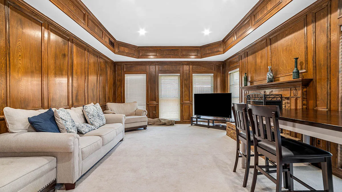 7 bed, 3020 sqft, $700 — Photo 4