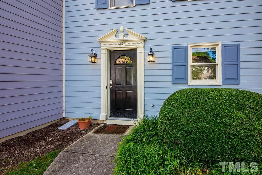 3 bed, 2.5 bath, 1252 sqft, $1,700 — Photo 2