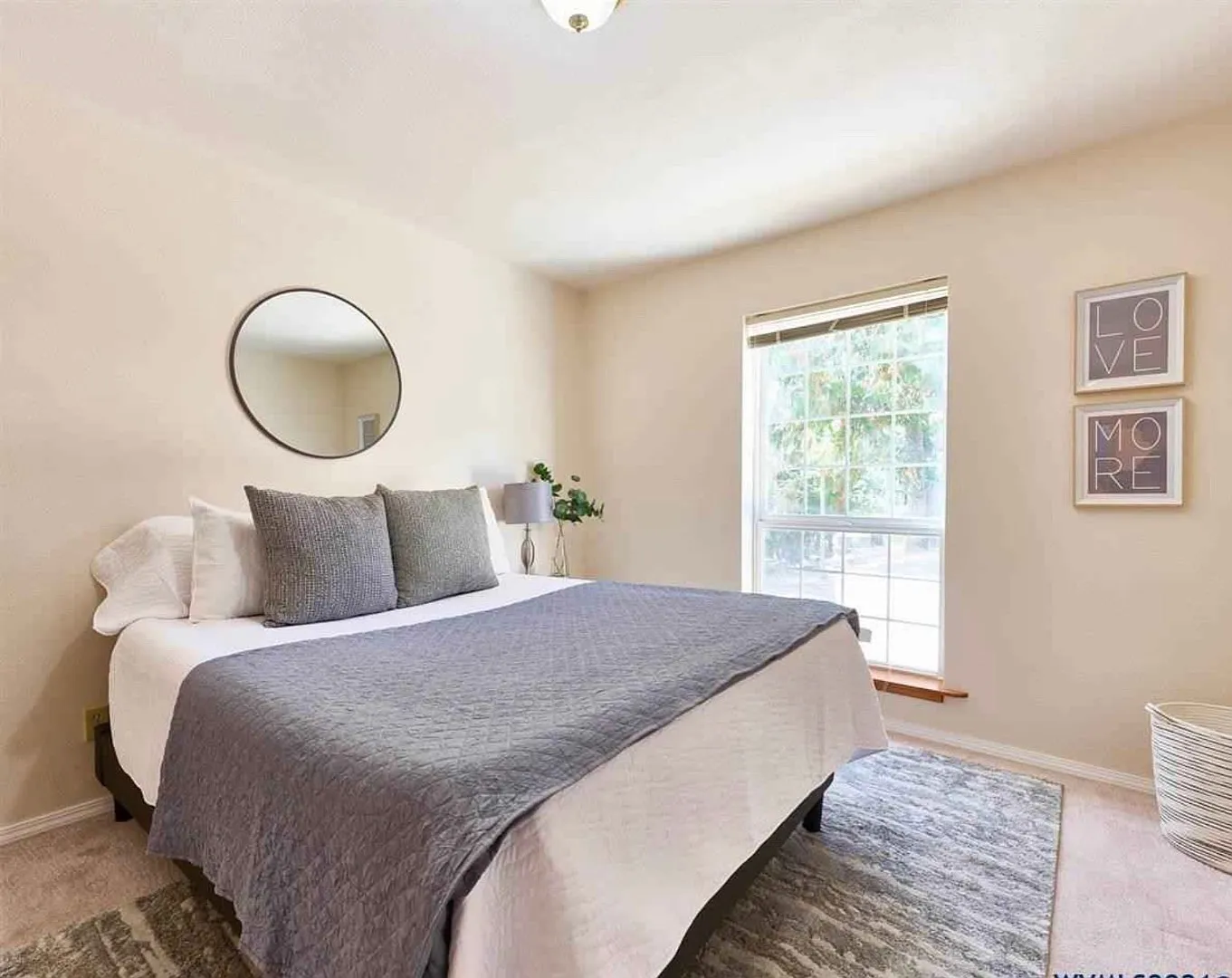 3320 NW Highland Dr — Photo 2