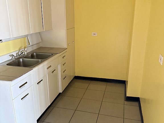 4th image of 7337 S South Shore Dr APT 730