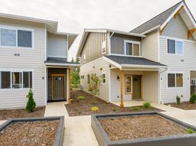 BH T Stonecrest Court Townhomes