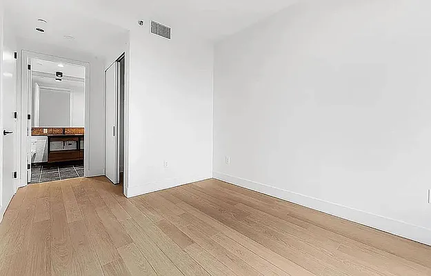 Rented by West 124th Manager LLC | media 119