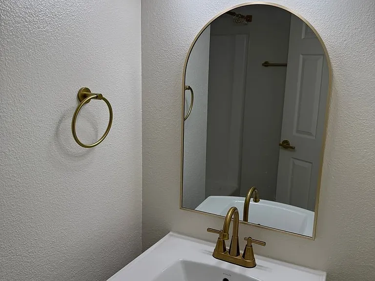 2637 Eastlake Dr SE — Photo 9