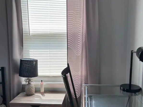 20 E 55th St, Westmont, IL 60559