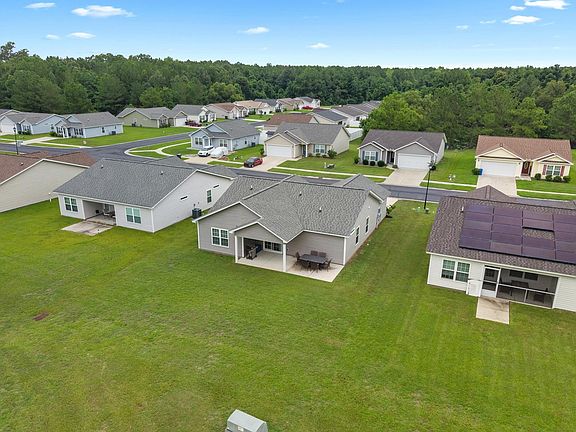 3rd image of 31 Desurrency Ct.