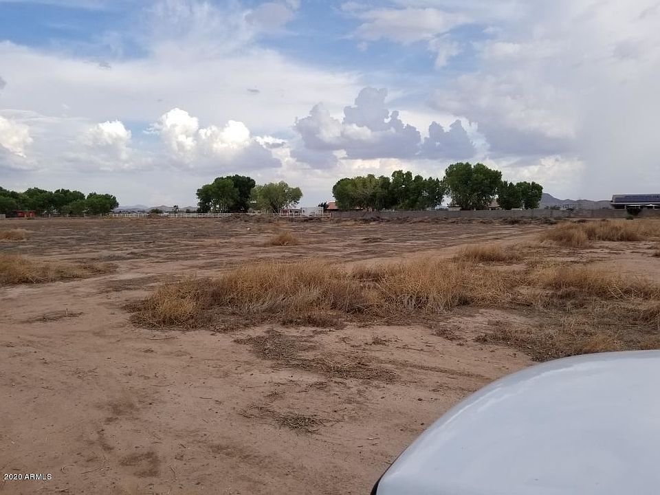 2nd image of 0 W Desert Ln