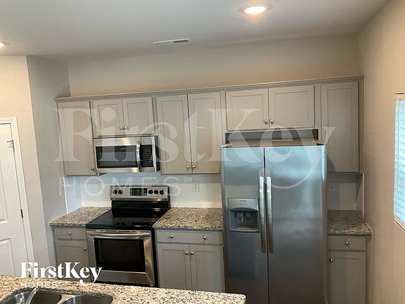 5th image of 8130 Williams Farm Dr