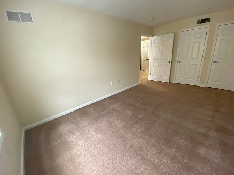 Redstone Apartments — Photo 27