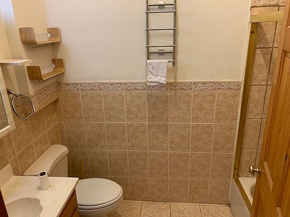 5th image of 268 W 132nd St APT 1