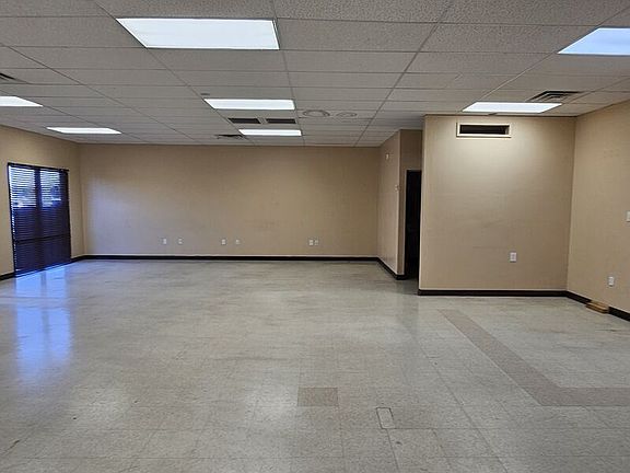 5th image of 630 S Brawley Ave #2