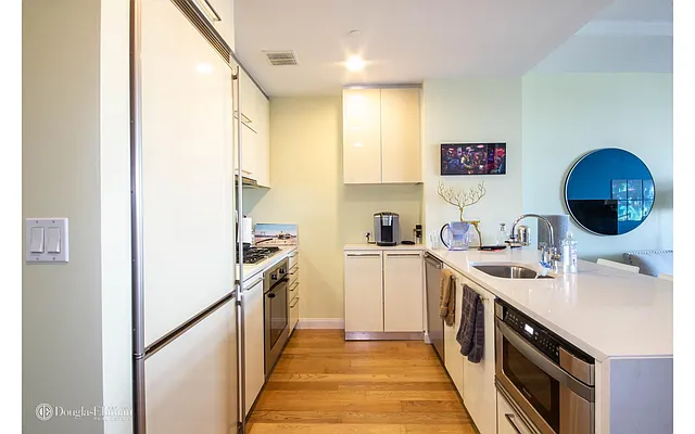 Rented by Douglas Elliman | media 28