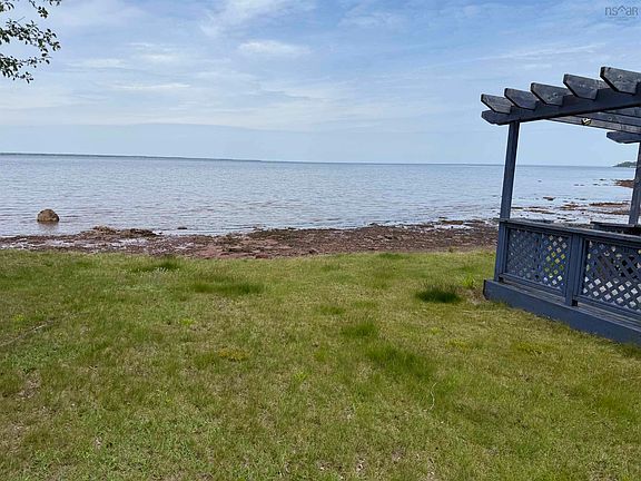 4th image of 115 Fishing Point Rd