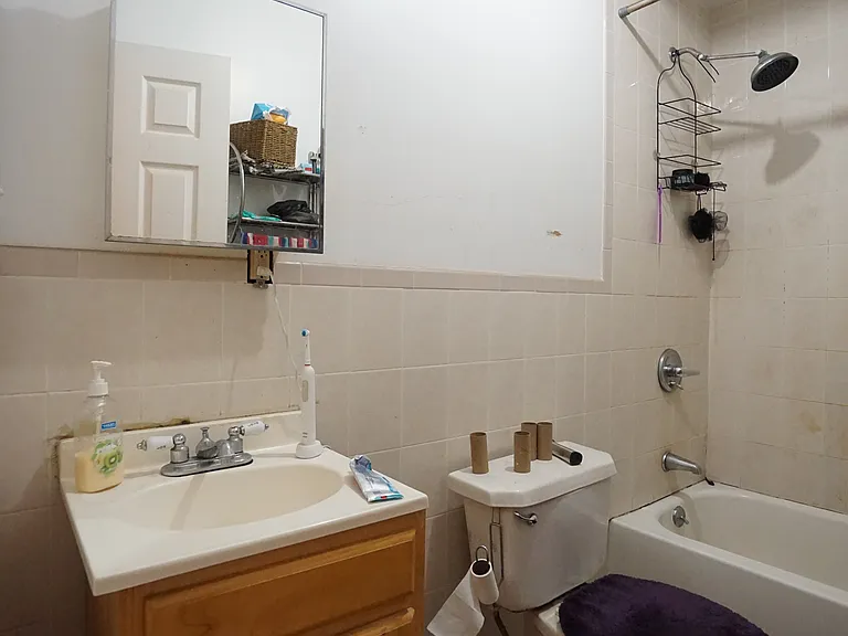 1022 Broadway #3 — Photo 9