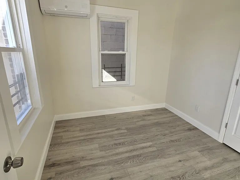612 Richmond Rd #2 — Photo 18