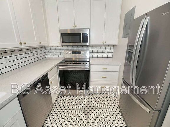 2nd image of 639A Carolina St
