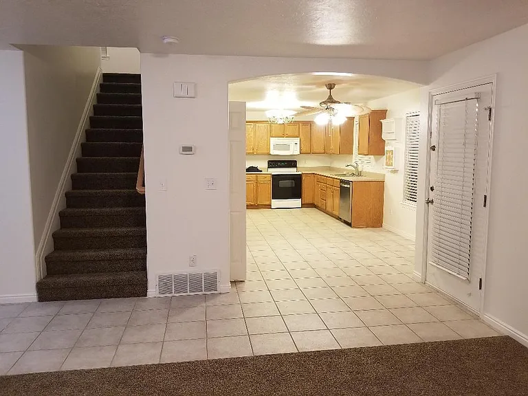 729 S Apple Grove Ln — Photo 9