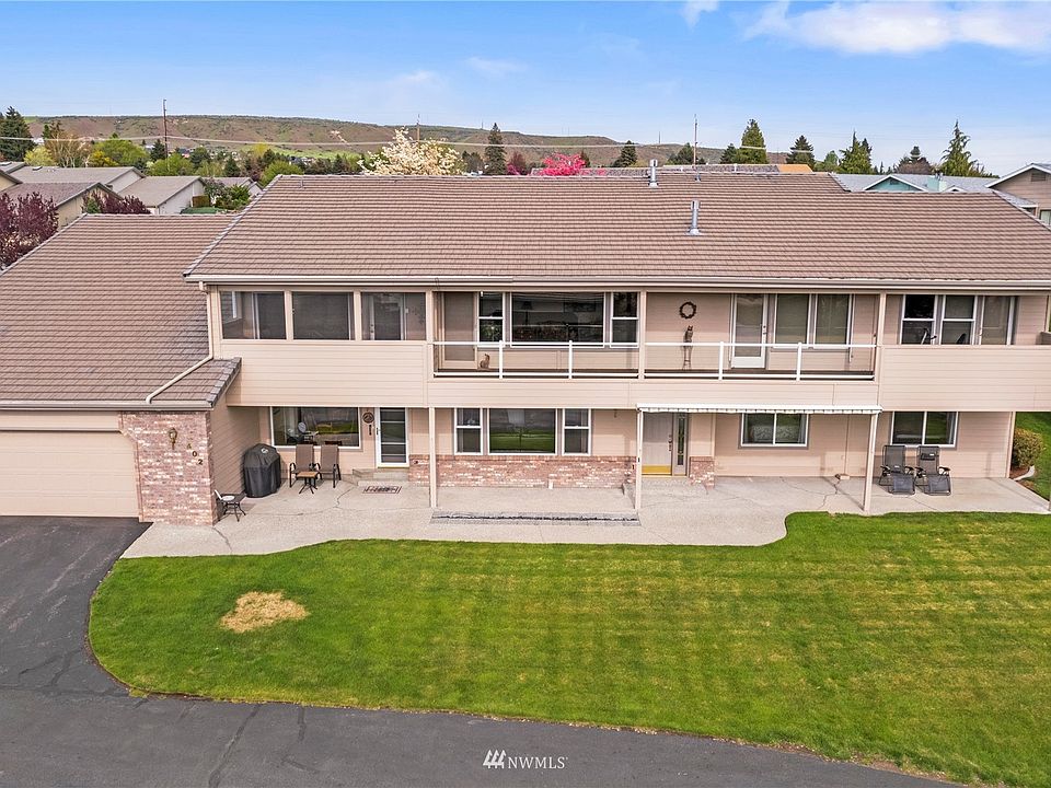 1st image of 1380 E Eastmont Avenue #402
