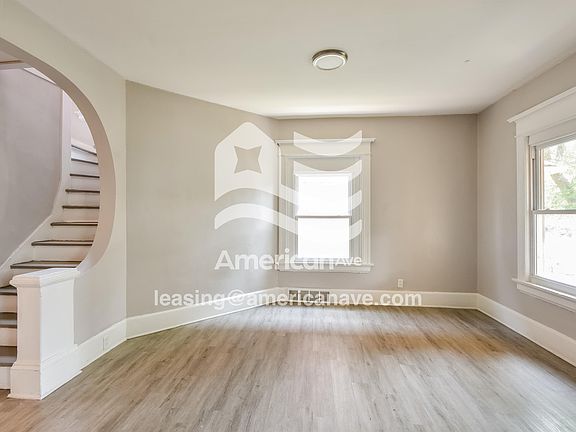 2-Living Room