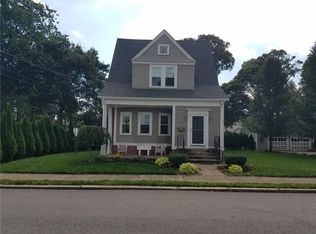 225 Hunts Ave, Pawtucket, RI 02861