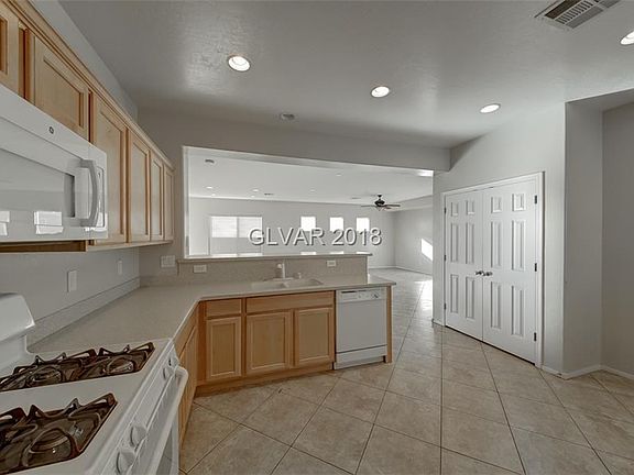 5th image of 6829 Woodland Vase Ct