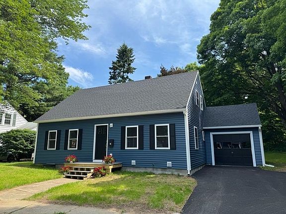 3rd image of 24 Bennington Court