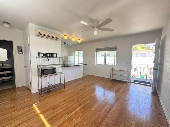 3rd image of 4106 Warner Blvd #D