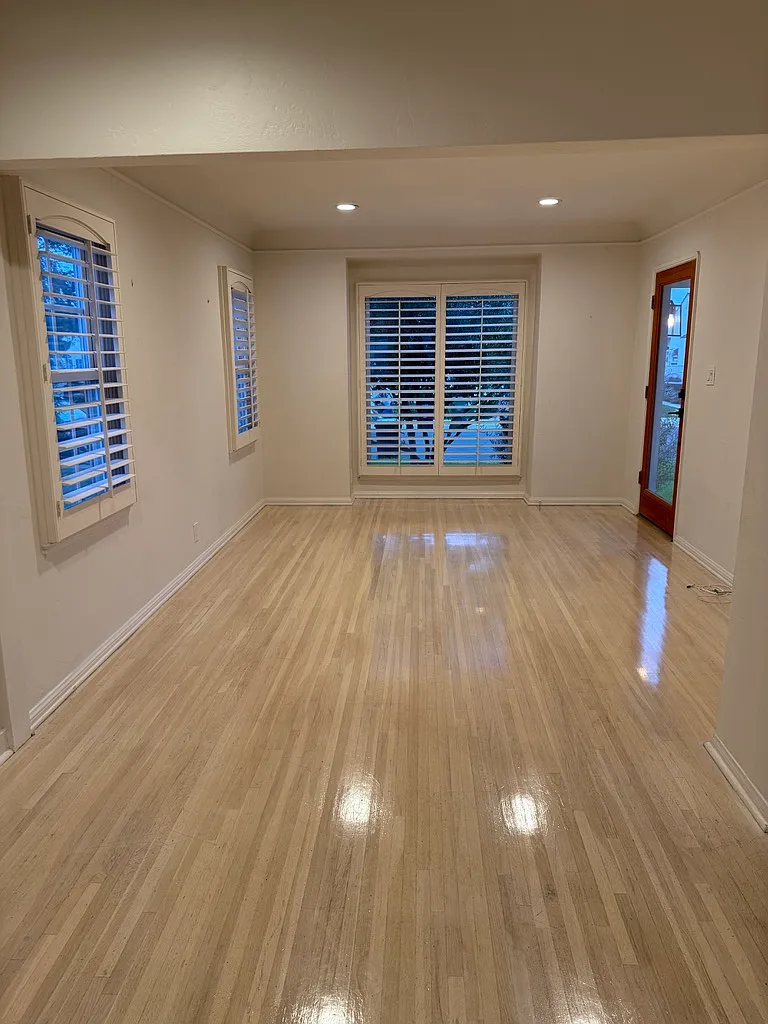 4 bed, 1890 sqft, $6,195 — Photo 2