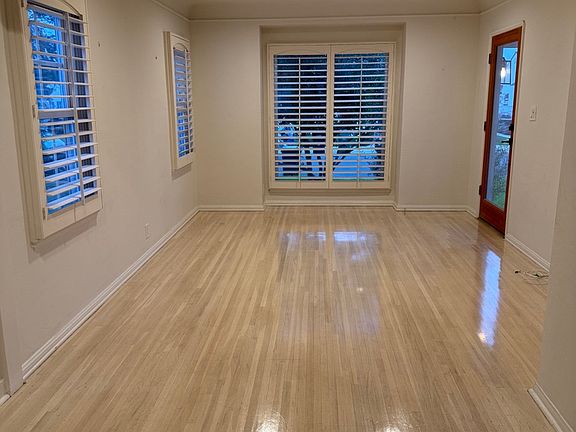 2nd image of 7822 Bleriot Ave