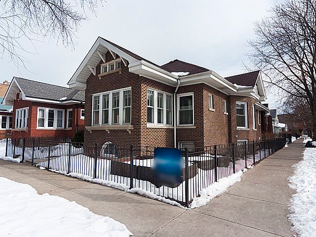 6201 N. Hermitage