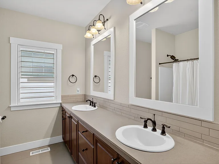 12356 SW Athens Ln — Photo 27