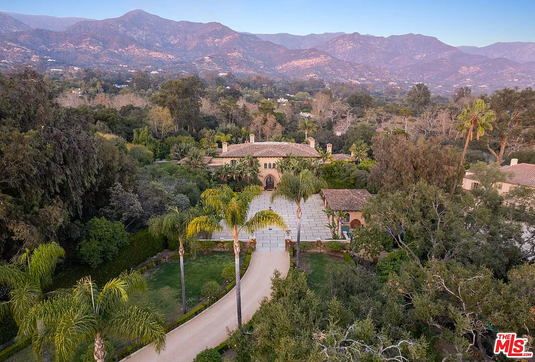 5 bed, 7.5 bath, 9430 sqft, $120,000 — Photo 2