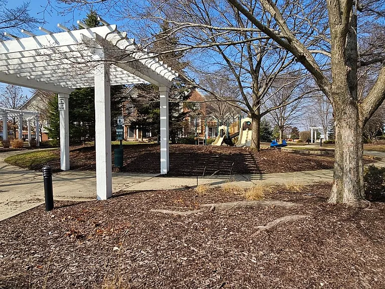 4300-4330 Timber Ridge Ct — Photo 17