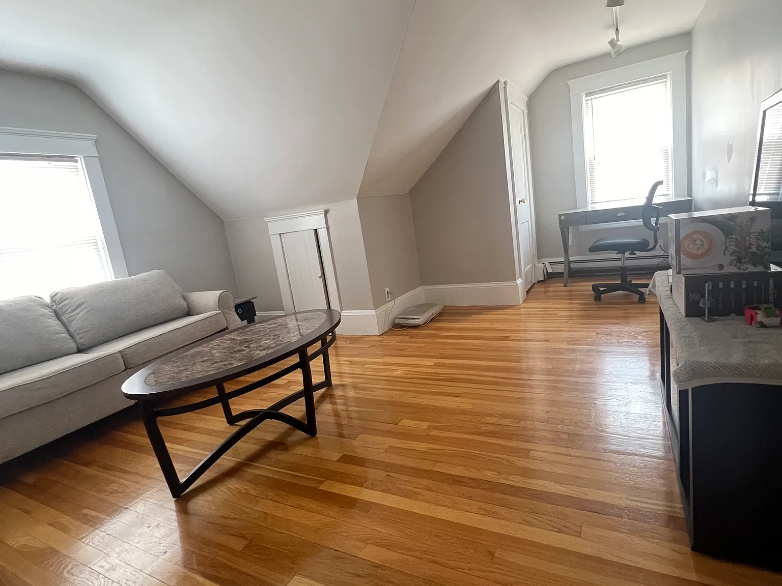 1 bed, 728 sqft, $1,600 — Photo 3