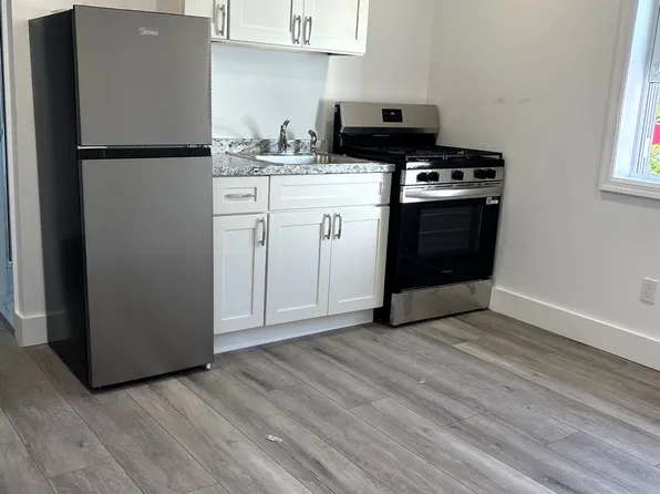 134 New York Ave APT 3, Huntington, NY 11743
