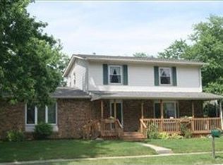 1605 McCord Rd, Valparaiso, IN 46383