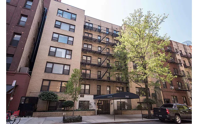 Sold by Douglas Elliman | media 6
