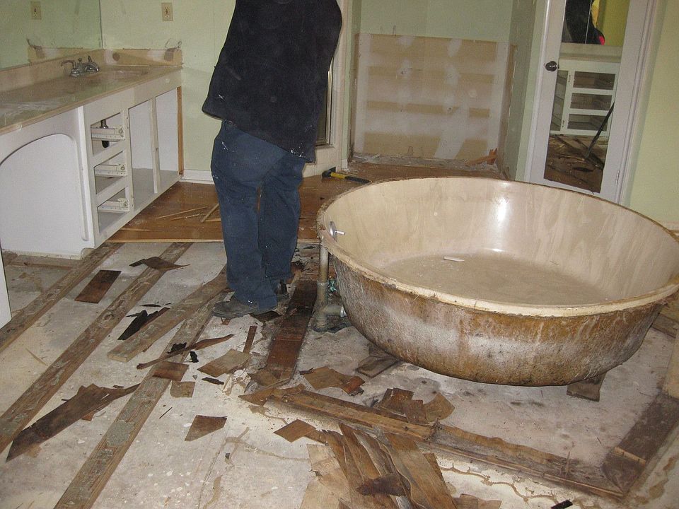 2nd image of 4 Whispering Pines St