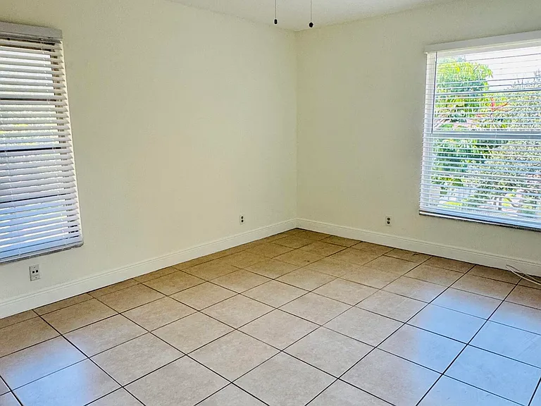 480 NW 20th St #3020 — Photo 7