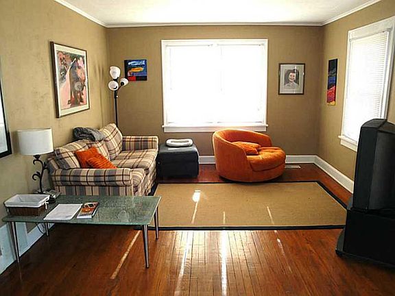 3rd image of 5101 Primrose Ave