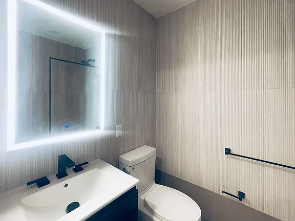 5th image of 37-25 32nd St #2M
